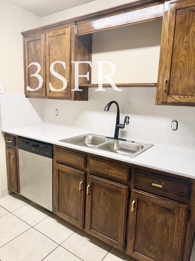 Photo - 709 Long Ct Unit 709