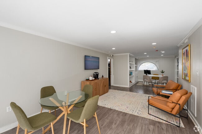 Leasing Office
