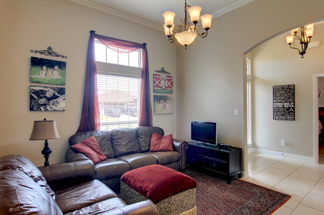 Photo - 3917 Giants Drive