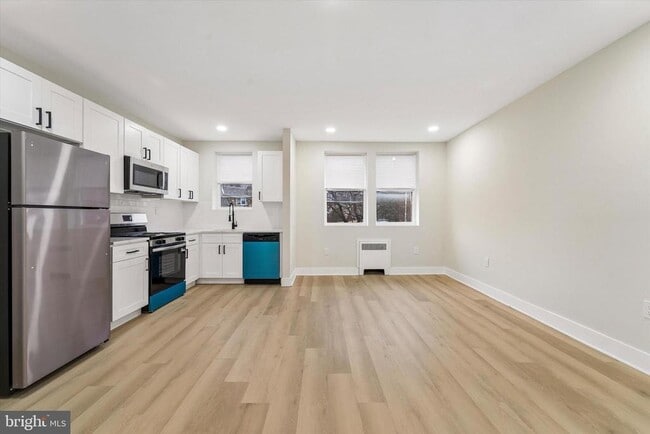 Photo - 5959 Upland Way