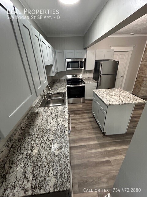 Photo - 549 Logan St SE Unit D