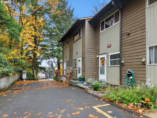 Building Photo - Bright & Inviting 2-Bed, 1.5-Bath with Modern Touches and Private Upstairs Retreat