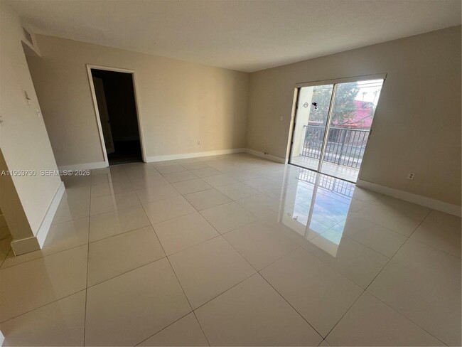 Photo - 5731 NW 37th St Unit 218