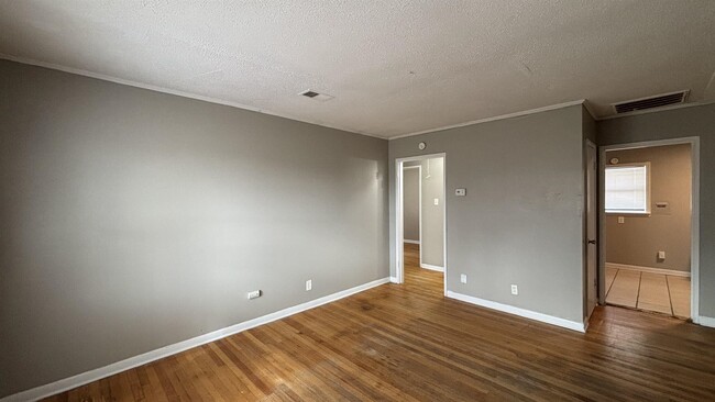 5022 Byron Rd