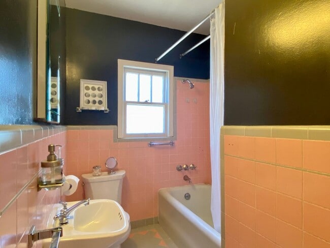 Photo - Updated Bungalow located in Downtown Redwood City & 15 miles from SF International Airport