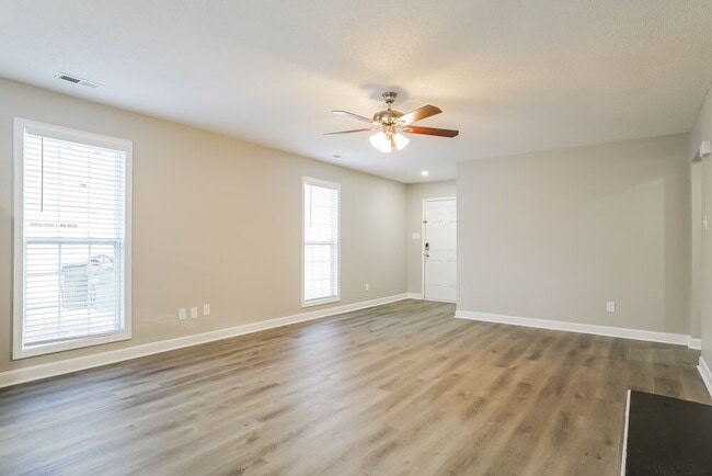 Photo - 5644 Tealbrook Dr