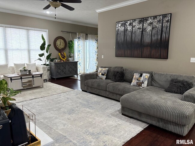 Photo - 2812 Castlerock Ridge