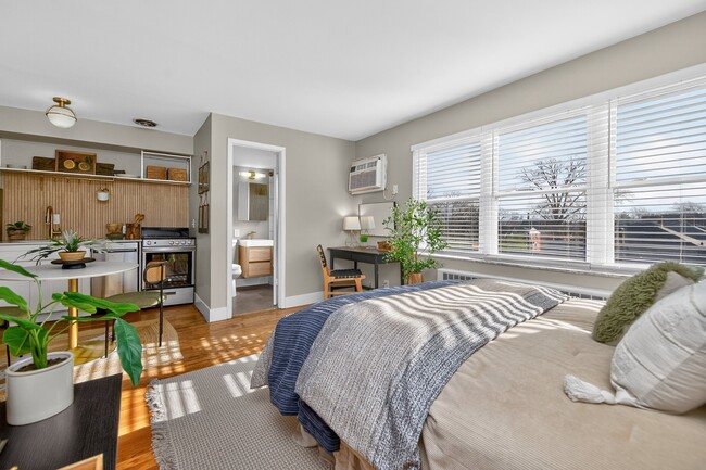 Studio Plus Bedroom