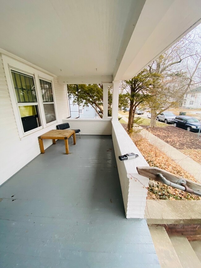 Photo - 404 E Davenport St