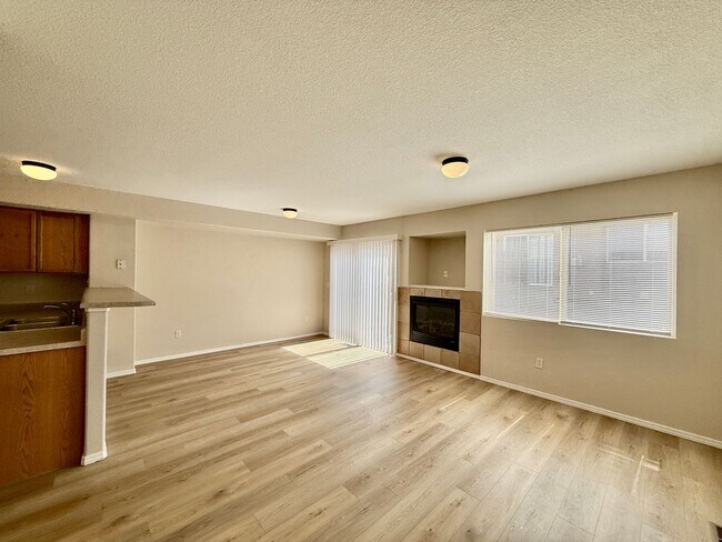 Photo - 3 Bedroom Townhome in a Convenient Location