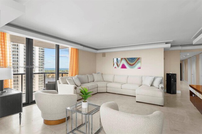 Photo - 19667 Turnberry Way Unit 14E