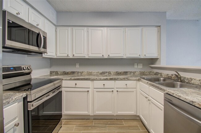 Photo - 810 Dunson Glen Dr