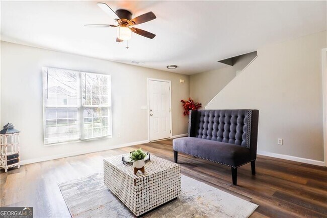 Photo - 5823 Strathmoor Manor Cir