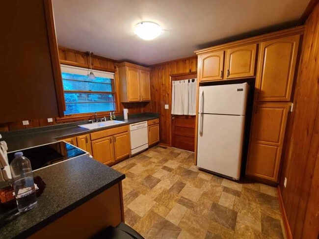 Photo - 927 Downey Dr