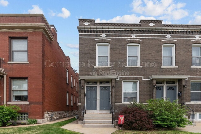 Building Photo - 4109 Hartford St Unit 4109 A