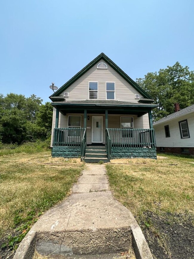 Building Photo - 1241 McCartney St Rental