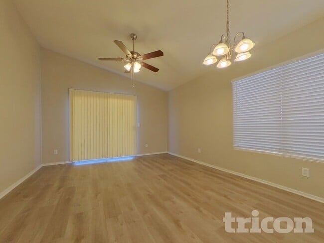 Photo - 12306 N Palm St