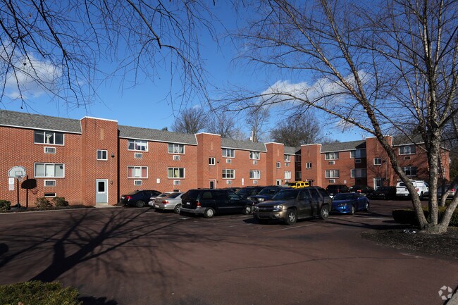 Chestnut Street Apartments - Chestnut Street Apartments