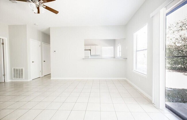 Photo - 3707 Buffalo Springs Trail Unit 301