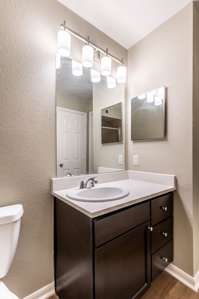 The Life at Grand Oaks Apartments For Rent in Houston, TX