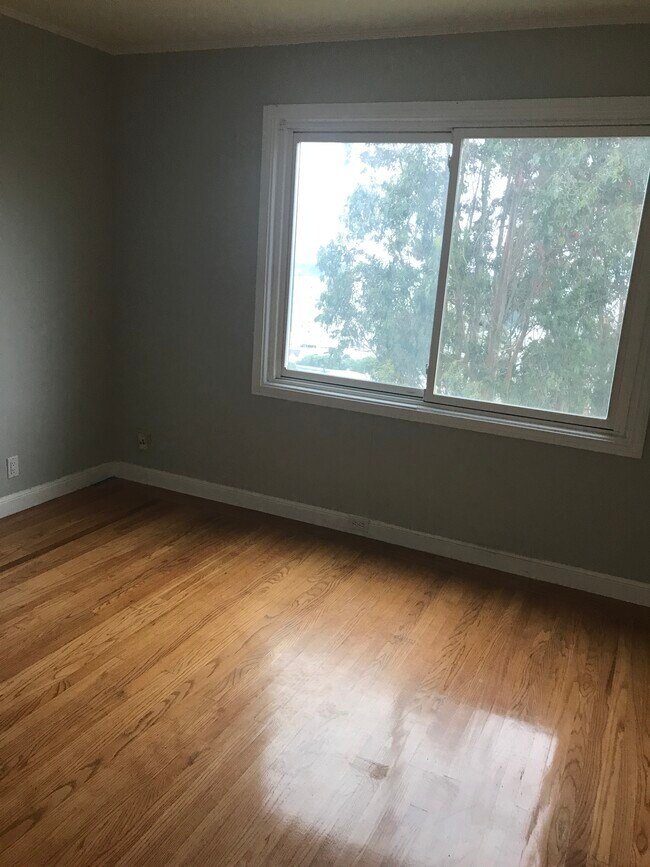 Photo - 175 Vernon St