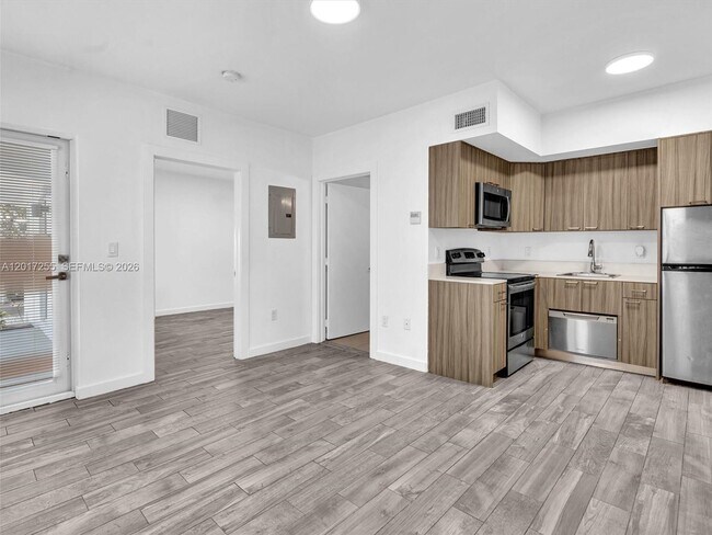 Photo - 557 Michigan Ave Unit 114
