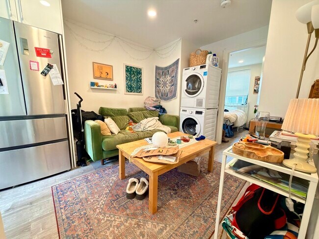 Photo - 46 Melrose St Unit 3