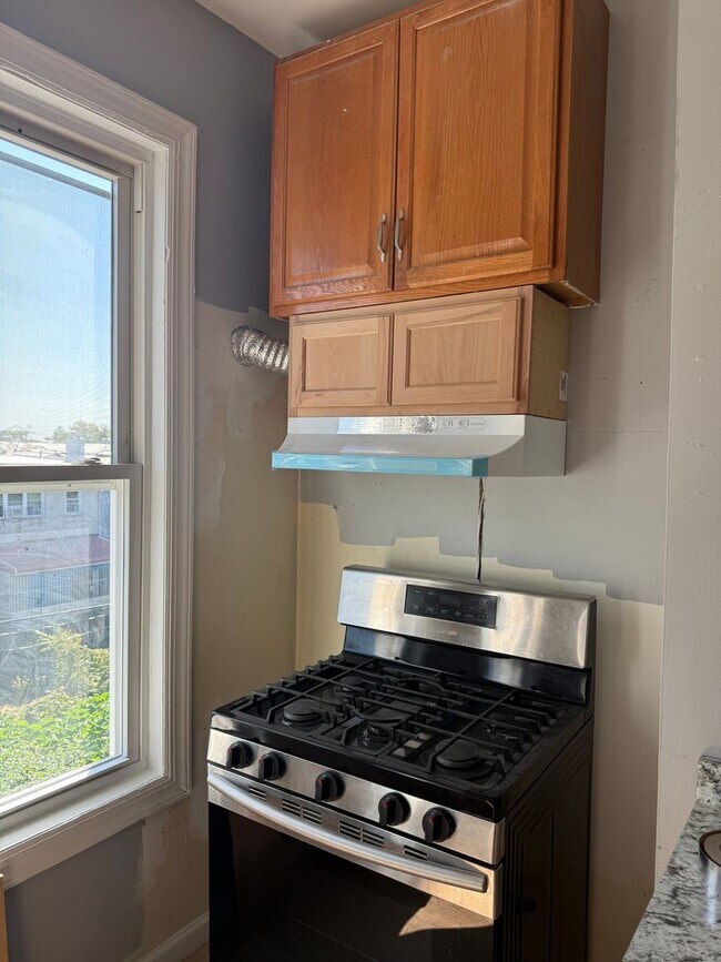 Photo - 189 Sheridan Ave