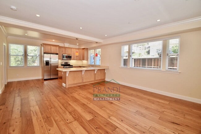 Photo - 1148 Mission Ave