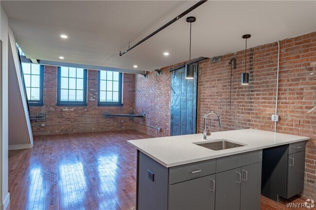 Photo - 356 Hertel Ave