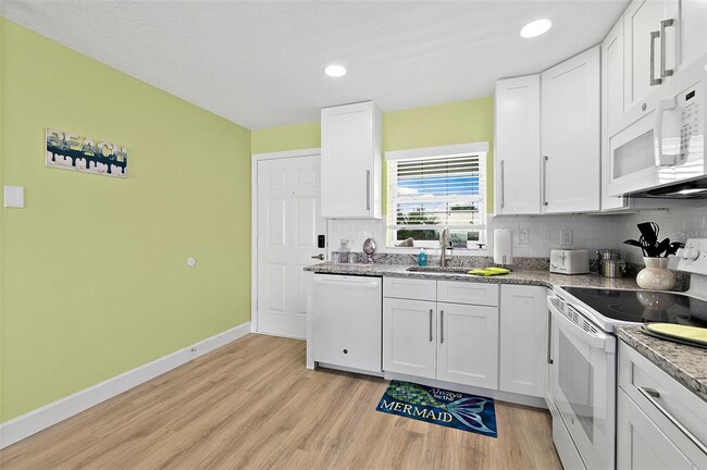 Photo - 300 S Central Ave Unidad 202