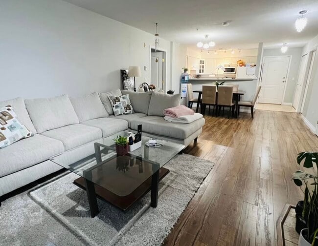 Photo - 20268 54 Av Unit 103