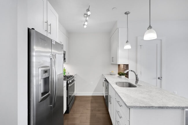 Photo - 3821 14th St NW Unidad 2