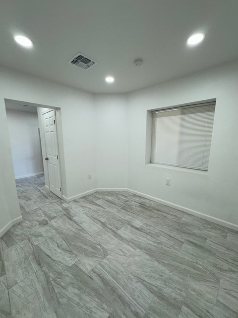 Photo - 1017 E West Cir Dr