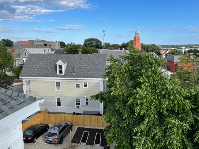 26 North on Munjoy Hill. - 26 North St Unit 2