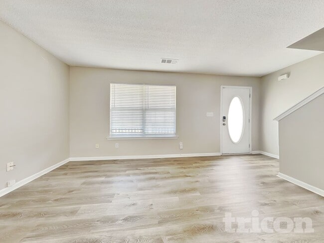 Photo - 30 Kendall Ln