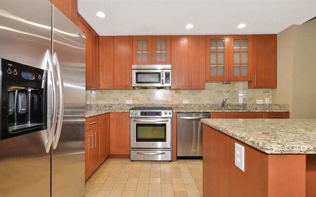 Photo - 1125 Maxwell Ln Unidad 650 Rental