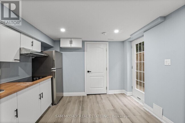 Photo - 1527 Chiddingstone Cir