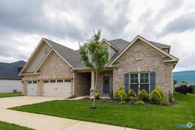 Building Photo - 7519 Flint Xing Cir SE Rental