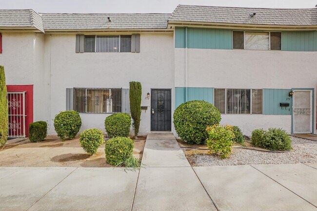 Photo - 173 Greenbriar Townhouse Way
