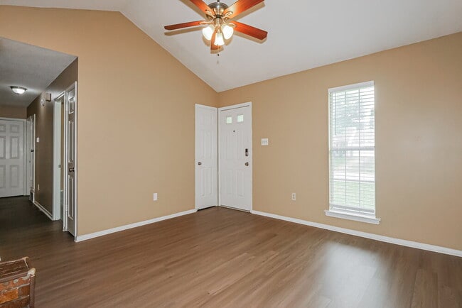 Photo - 6635 Dunbarton Dr