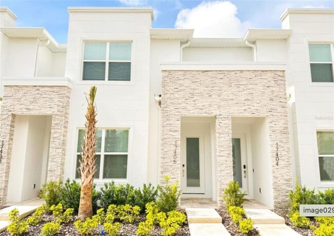 Building Photo - 17406 Serenidad Blvd