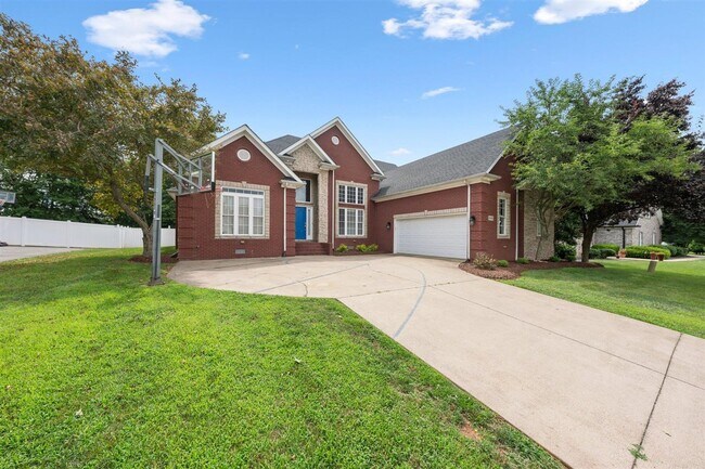 Photo - 3630 Amherst Dr