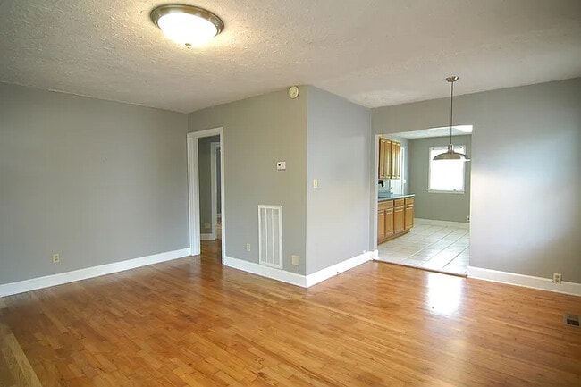 Photo - 711 Croley Dr