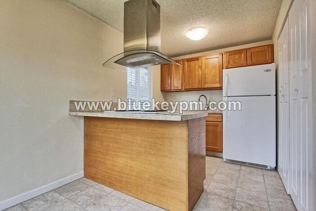 Photo - 2 Bed, 1 Bath Duplex in Lincoln Neighborhood