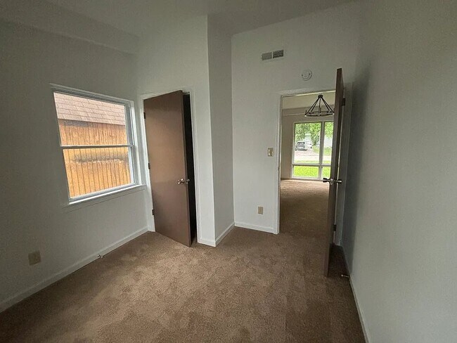Photo - 1109 St Helena Ave