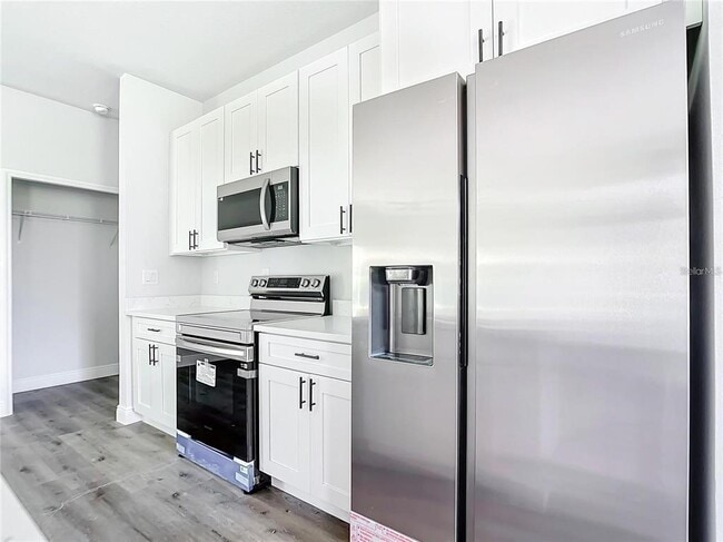 Photo - 17041 Malta Ave