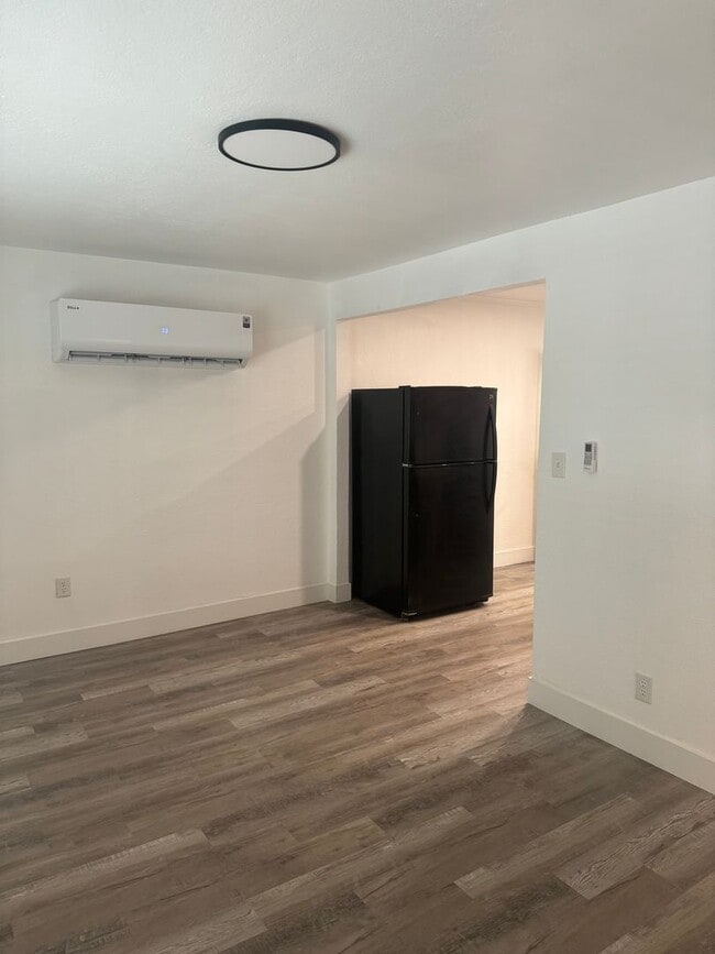 Photo - 3000-3002 West St Unidad 3002