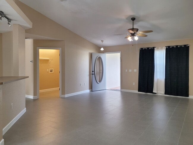 Photo - 3/2/2 Rental Home located centrally in Spring Hill FL 34609