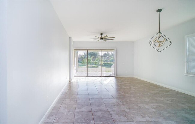 Photo - 13306 Halkyn Point